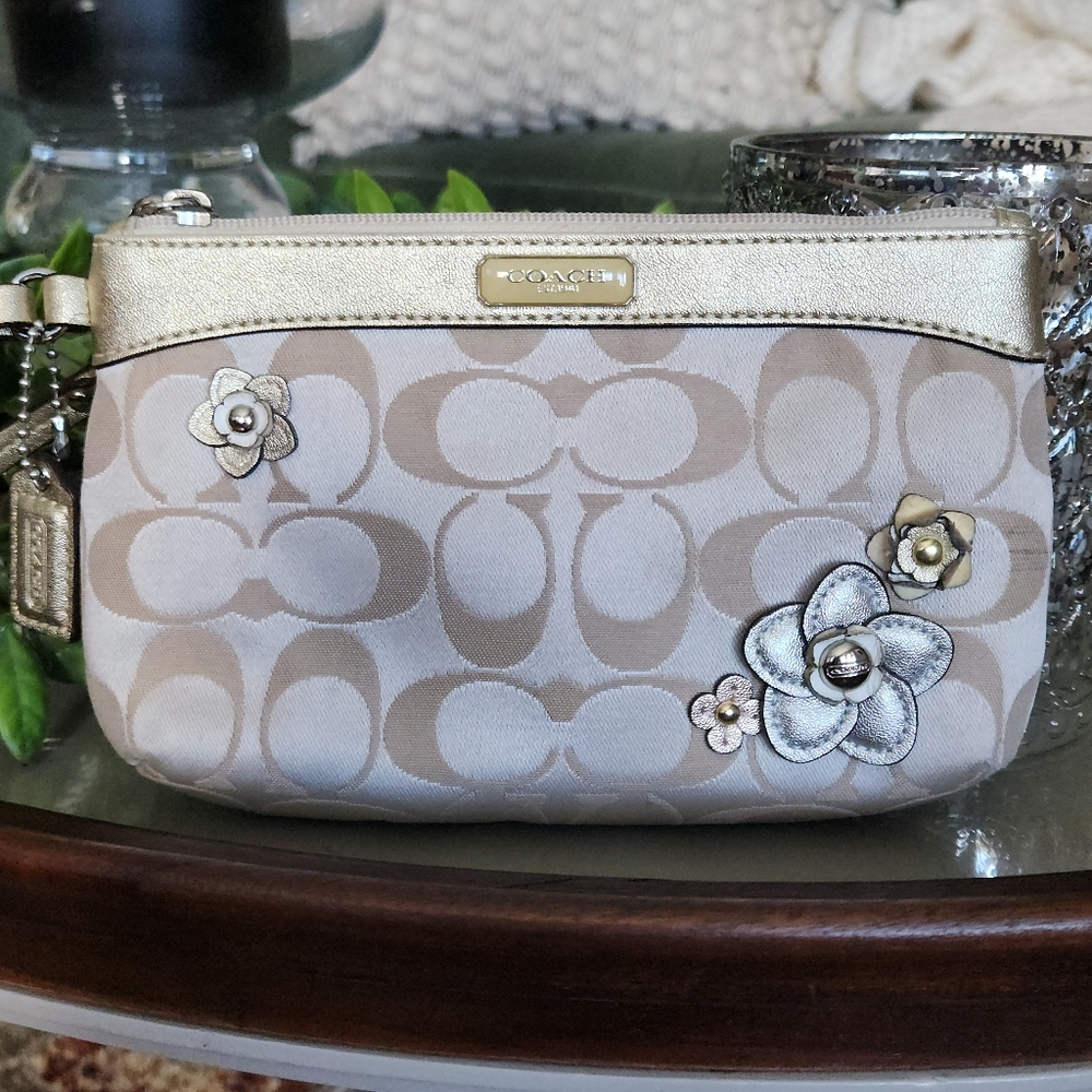 Coach Gold Signature Floral Wristlet